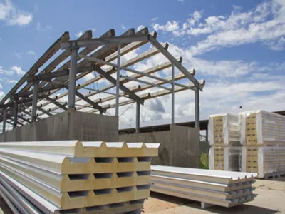 תפקיד המפתח של זרזים פוליאוריטן בייצור פאנל סנדוויץ 'ופתרונות חדשניים